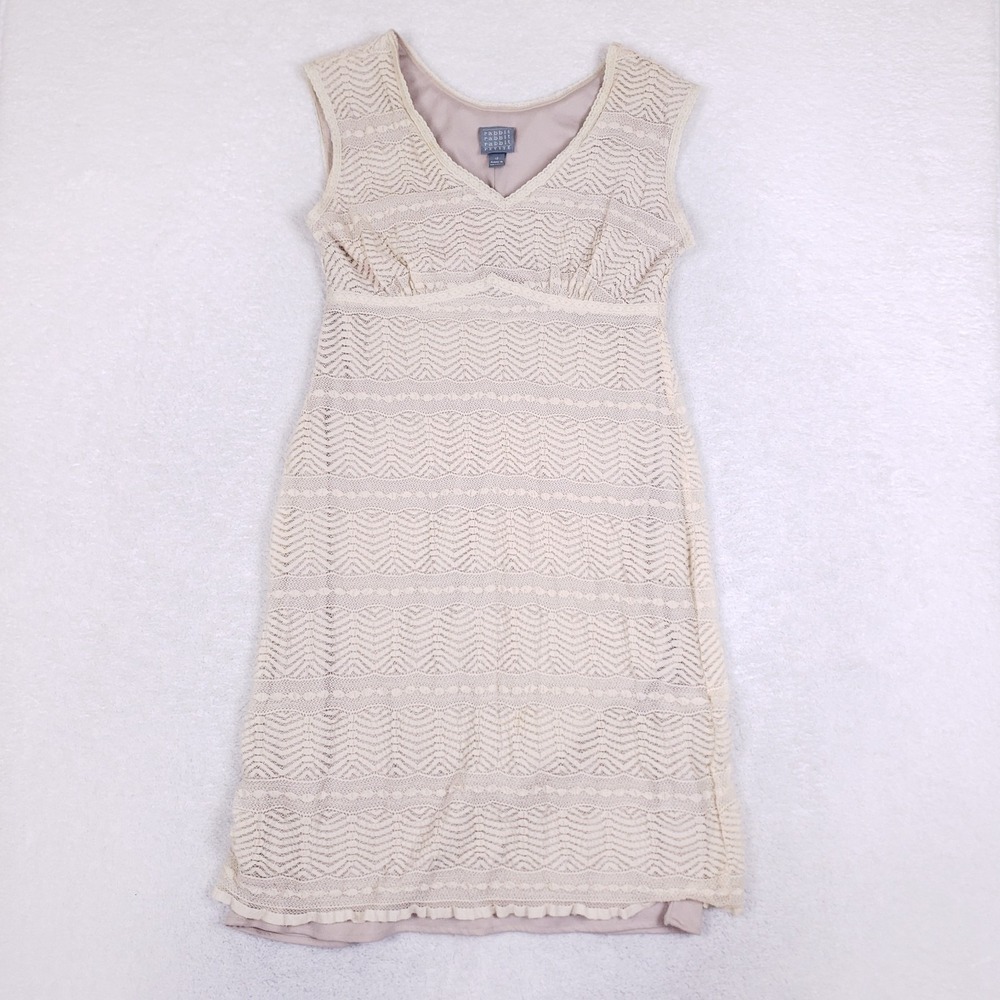 Rabbit Rabbit Rabbit Petite 12P Lace V-Neck Sheath Dress Beige Boho Wedding